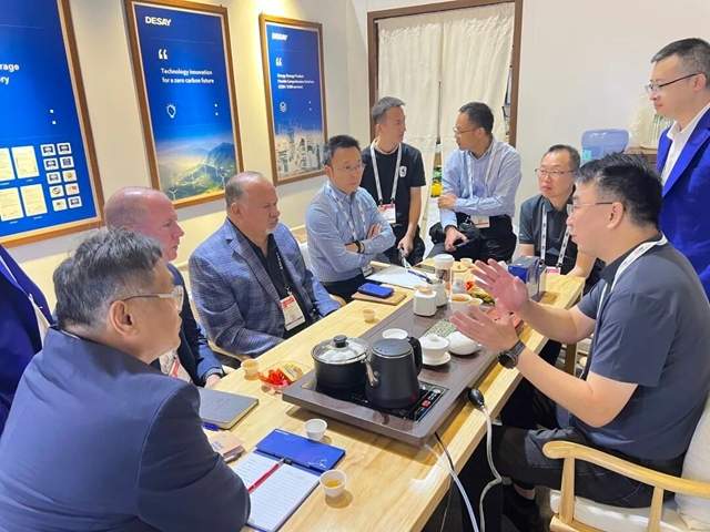 亮相美国RE展会，德赛电池“主动安全”技术全球瞩目！(图1)
